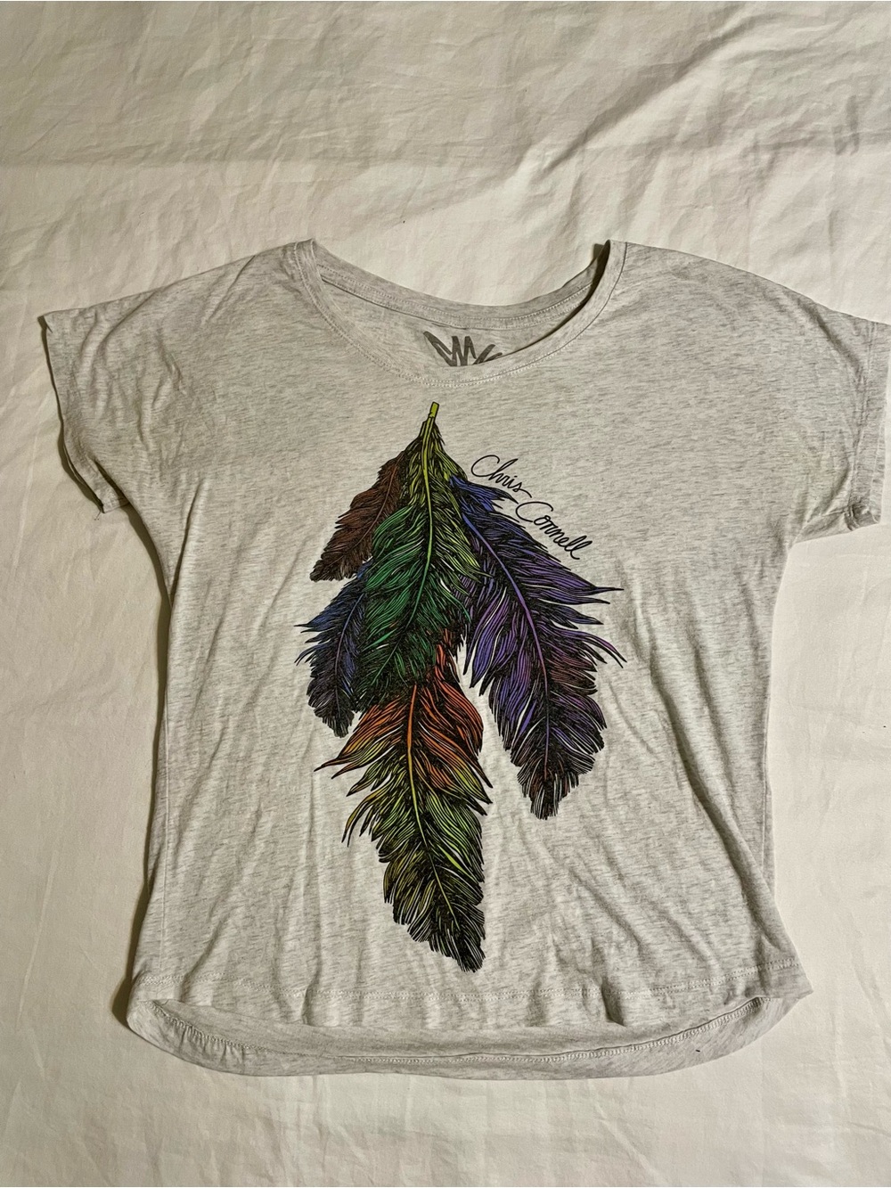 Chris Cornell Concert Tee- Women's Feather Graphic in Light Gray- Size S